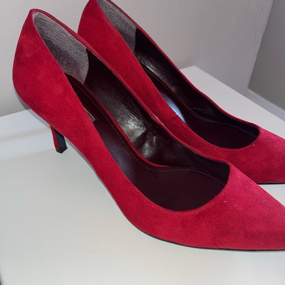 Red heels! - Picture 7 of 8